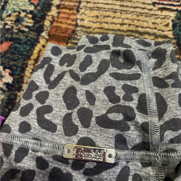 BOMBSHELL Sportswear Lot of 2 Leggings SZ XS - Picture 2 of 5